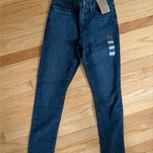Levi’s 311 Shaping Skinny Jeans